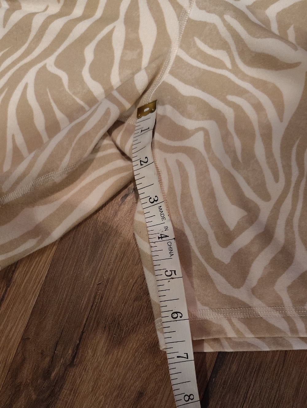Old Navy Beige Zebra Print Women’s Active Tank Romper - Picture 7 of 9